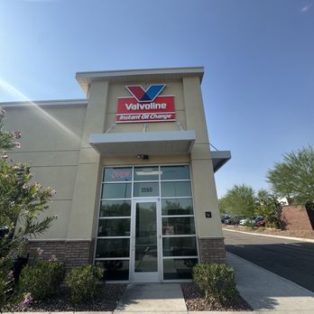 Valvoline Instant Oil Change - Oil Change Stations Near Me - Glendale, Arizona Valvoline Instant Oil Change - Oil Change Stations Near Me - Glendale, Arizona