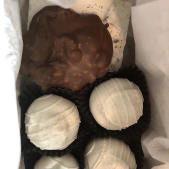 The Sweet Granada - Wedding Bon Bons, Oreo Bark, and Black Walnut Cluster. - Candy Stores Near Me - Emporia, Kansas The Sweet Granada - Wedding Bon Bons, Oreo Bark, and Black Walnut Cluster. - Candy Stores Near Me - Emporia, Kansas