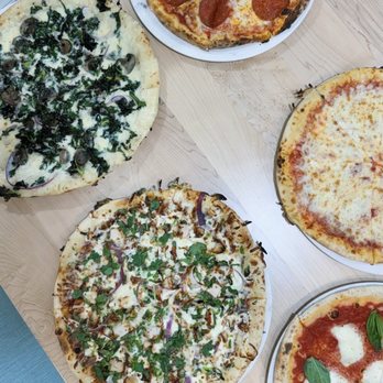 Modern Market Eatery - Salad Near Me - Kansas City, Missouri