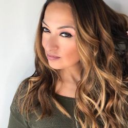 Salon 1506 - My hair was so boring before I walked into the salon, now I have a beautiful highlights and the perfect style!