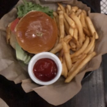 Harry Caray's - Cheeseburger - Sports Bars Near Me - Chicago, Illinois Harry Caray's - Cheeseburger - Sports Bars Near Me - Chicago, Illinois