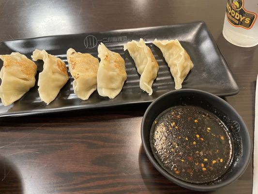 YI ER CHUAN MALATANG（SPICY HOTPOT） by null