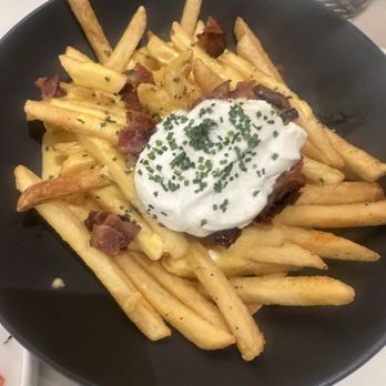 Reflections at Glasshouse - Loaded fries - Salad Near Me - Golden Oak, Florida Reflections at Glasshouse - Loaded fries - Salad Near Me - Golden Oak, Florida