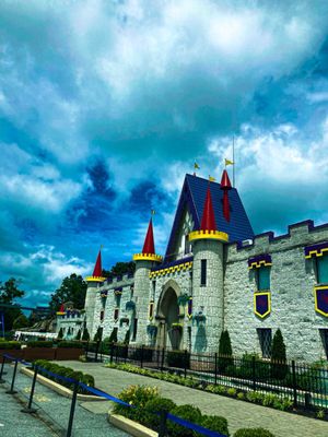 Dutch Wonderland Family Amusement Park by null