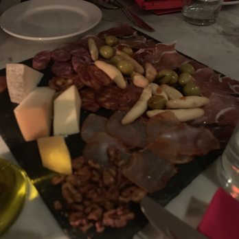 El Born - Spanish Near Me - Brooklyn, New York