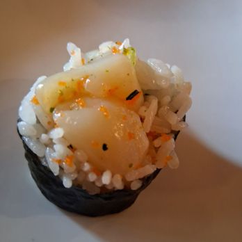 Sushi Yu - Scallop Roll - Japanese Near Me - Alhambra, California