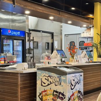 Babs Delta Diner - Service and To-go ordering area - Korean Near Me - Vallejo, California