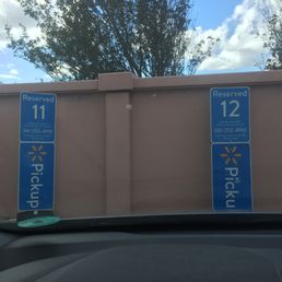 Pickup parking spaces with easy instructions Pickup parking spaces with easy instructions