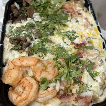 Los Sanchez - Shrimp and ribeye potato - Mexican Near Me - Minneapolis, Minnesota Los Sanchez - Shrimp and ribeye potato - Mexican Near Me - Minneapolis, Minnesota