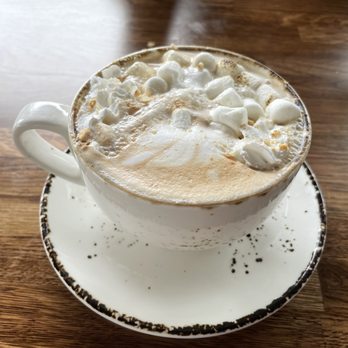 Madres Brunch - S'mores latte - Breakfast & Brunch Near Me - Bellflower, California Madres Brunch - S'mores latte - Breakfast & Brunch Near Me - Bellflower, California