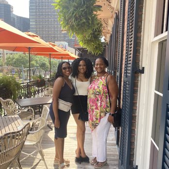 Copper Vine Inn - My mom and sister to the right of me - Wine Bars Near Me - New Orleans, Louisiana