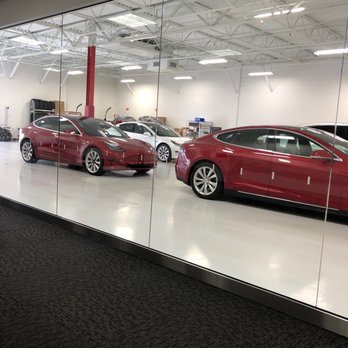 Tesla Service Center - Queued Tesla's - Car Dealers Near Me - Indianapolis, Indiana