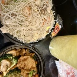 China Wok - Kung Pao Chicken / 宫保鸡  House Special Chow Mei Fun本楼米粉Egg Drop Soup蛋花湯