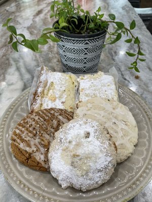 Deutsch Apple Bakery by null