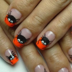 Cre8tive Nail Salon - Come and get ur best service in CRE8TiVE Nail Spa
