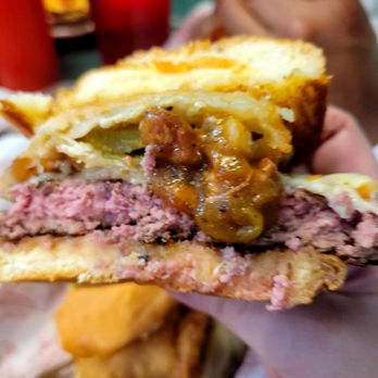 Cherry Cricket - Cherry Creek - 303 - Burgers Near Me - Denver, Colorado