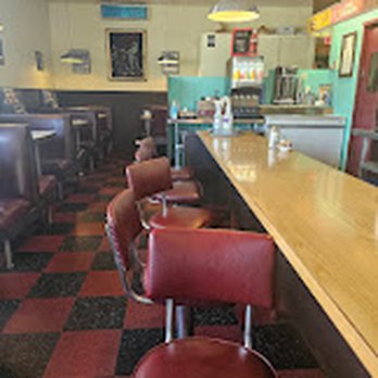 Helen's Grill - Diners Near Me - Vancouver, British Columbia