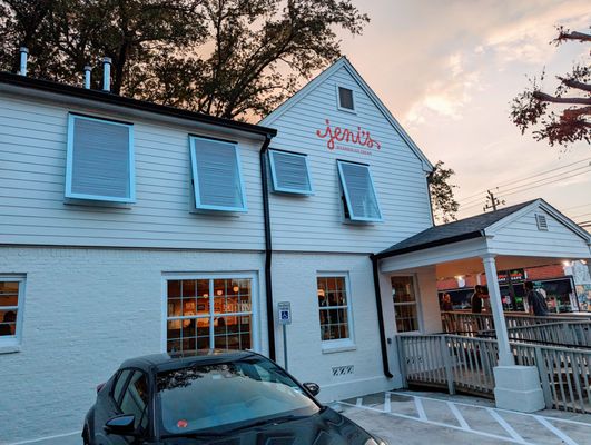Jeni's Splendid Ice Creams by null