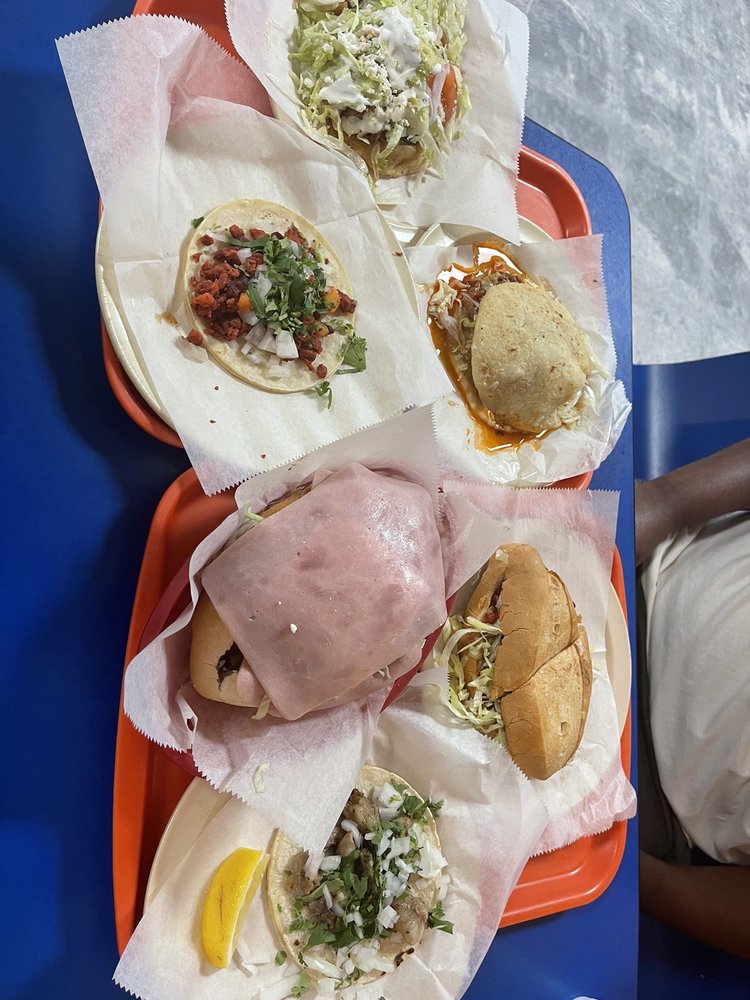 Tacos La Bala