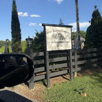 Sweet Magnolia Farmstead - The entrance sign - Pick Your Own Farms Near Me - McDonough, Georgia Sweet Magnolia Farmstead - The entrance sign - Pick Your Own Farms Near Me - McDonough, Georgia