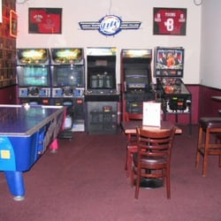 Masses Sports Bar & Grill