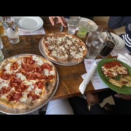 Alla Barese Pizzas