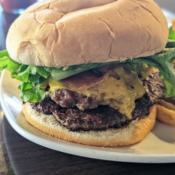 Tom’s Place Restaurant - Look at the brown crust this burger - American Near Me - High Point, North Carolina