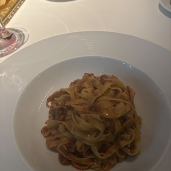 Cenacolo - Ragu - small portions but filling - Italian Near Me - Cancún, ROO Cenacolo - Ragu - small portions but filling - Italian Near Me - Cancún, ROO