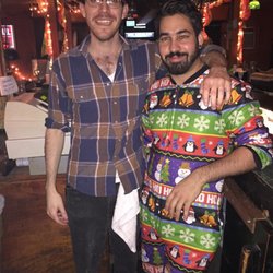 Linda's Lounge - Dedicated bartenders even work on Christmas!