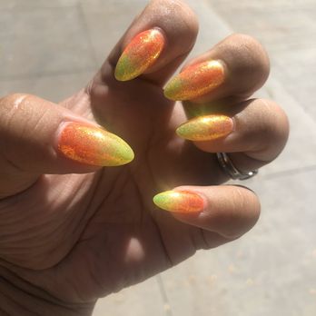 V Nails & Spa - Nail design by Ken - Nail Salons Near Me - Anaheim, California