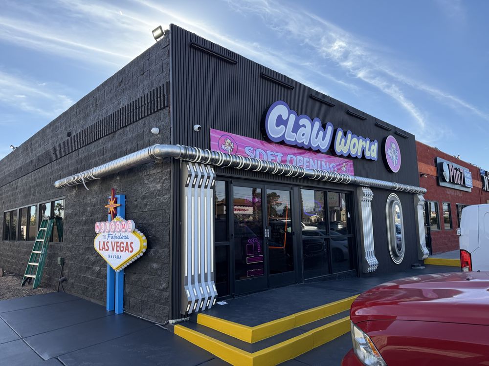 Claw World