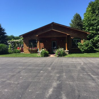 Chateau Fontaine - Wineries Near Me - Lake Leelanau, Michigan Chateau Fontaine - Wineries Near Me - Lake Leelanau, Michigan