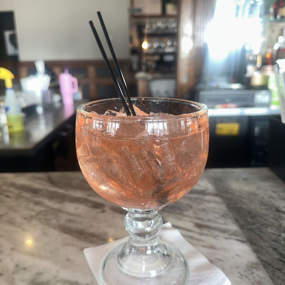 Milestone Grill - Gastropubs Near Me - Eastpointe, Michigan