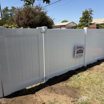 Fantastic Vinyl Fencing - Removed the old fence and replaced it with high quality vinyl fencing !!! - Decks & Railing Near Me - Baldwin Park, California Fantastic Vinyl Fencing - Removed the old fence and replaced it with high quality vinyl fencing !!! - Decks & Railing Near Me - Baldwin Park, California