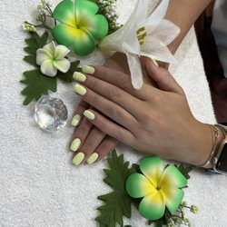 DK Diamond Nails