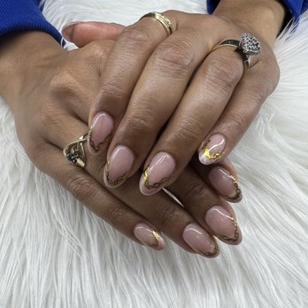 Lotus Organic Nails & Spa - Nail Salons Near Me - Catonsville, Maryland