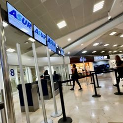 Aeropuerto Internacional de Cancún - Terminal 2, 2nd Floor Feb 26, 2025