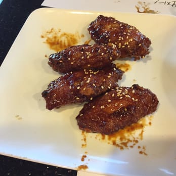 Maru - Yangnyeom Chicken. Tasty! We snagged 2 off the plate. HUNGRY! 6 Pieces come in an order. - Barbeque Near Me - La Quinta, California