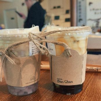Chicha San Chen - green tea taro with taro boba (left) & lemon passionfruit condensed milk with boba (right) - Bubble Tea Near Me - Berkeley, California Chicha San Chen - green tea taro with taro boba (left) & lemon passionfruit condensed milk with boba (right) - Bubble Tea Near Me - Berkeley, California
