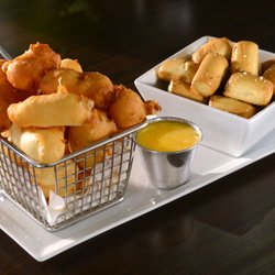Stacks Grilled Cheese and Bar - Pretzel Bites and Wisconsin Cheese Curds