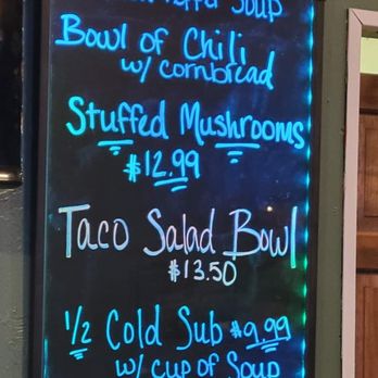 Lynn's 102 Tavern - the menu - Pizza Near Me - Hudson, New Hampshire Lynn's 102 Tavern - the menu - Pizza Near Me - Hudson, New Hampshire