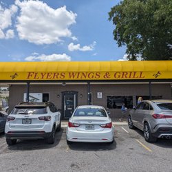 Flyers Wings & Grill - Front of the restaurant