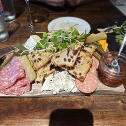 Capeesh Craft Kitchen & Celler - Charcuterie board appetizer. Fantastic!