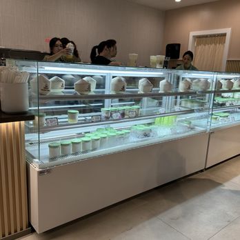 Yezi Coconut Dessert - Display case - Desserts Near Me - Duluth, Georgia