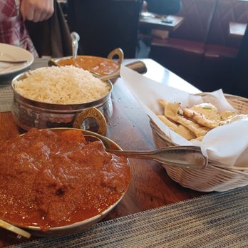 Himalayan Taste Temecula - Lamb Vindaloo, Garlic Naan - Indian Near Me - Temecula, California