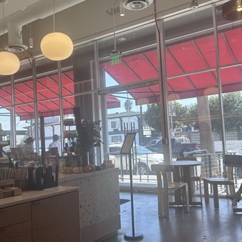 Javista Hollywood - Inside - Coffee & Tea Near Me - Los Angeles, California Javista Hollywood - Inside - Coffee & Tea Near Me - Los Angeles, California