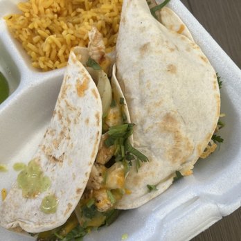 Marlin Cafe - Chicken fajita taco - Food Trucks Near Me - Key West, Florida Marlin Cafe - Chicken fajita taco - Food Trucks Near Me - Key West, Florida
