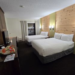 Blue Mountain Resort - Room at the Blue Mountain Inn