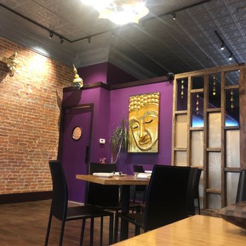 Pete's Thai Kitchen - Inside seating - Thai Near Me - Dubuque, Iowa