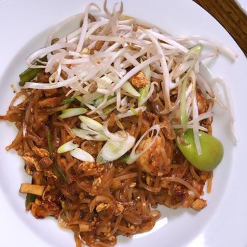 Sea Thai - Pad Thai - Thai Near Me - Brooklyn, New York